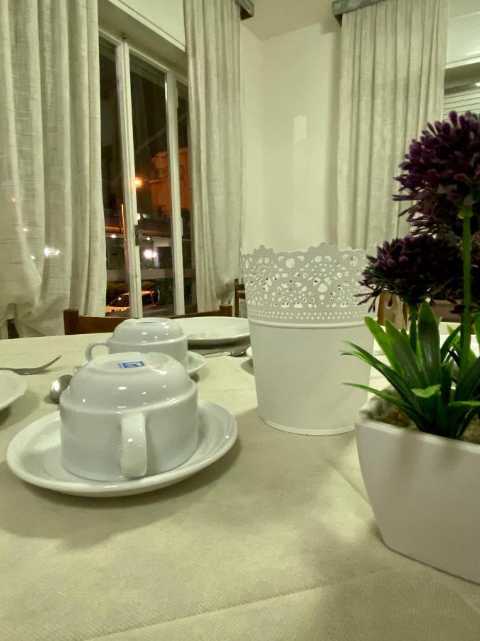 Villa Derna Ρίμινι Εξωτερικό φωτογραφία