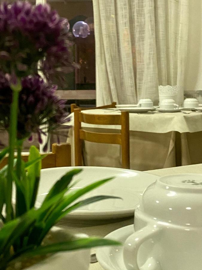 Villa Derna Ρίμινι Εξωτερικό φωτογραφία