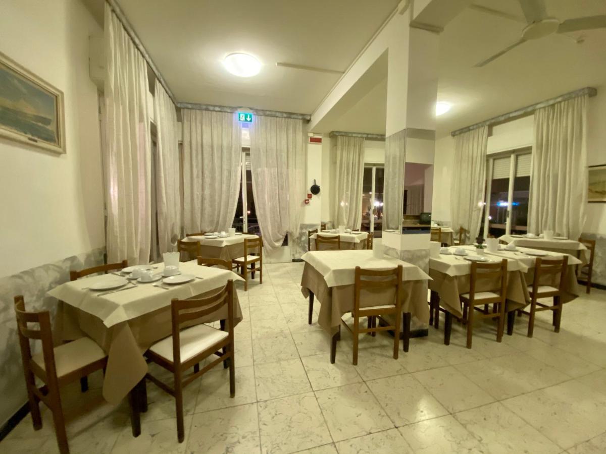 Villa Derna Ρίμινι Εξωτερικό φωτογραφία